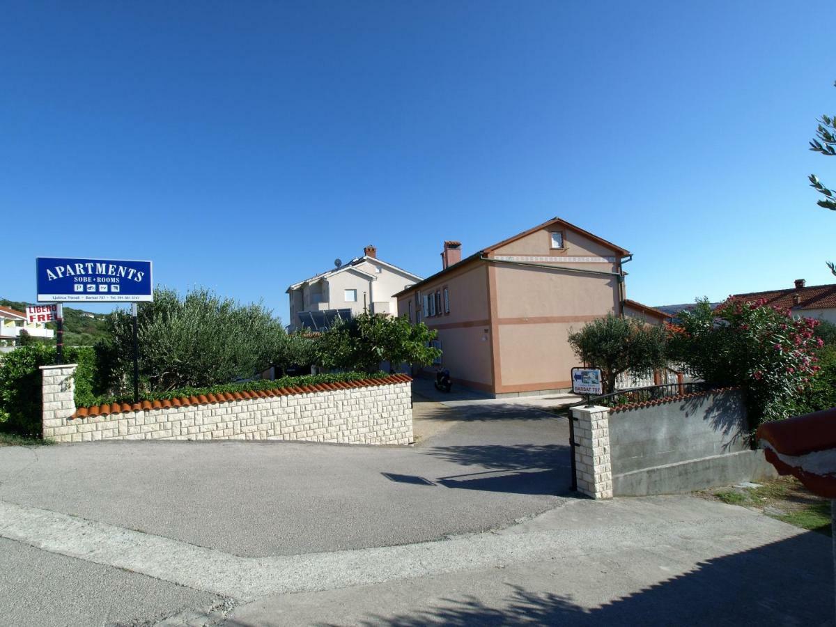 Apartments Ljubica Barbat na Rabu Bagian luar foto