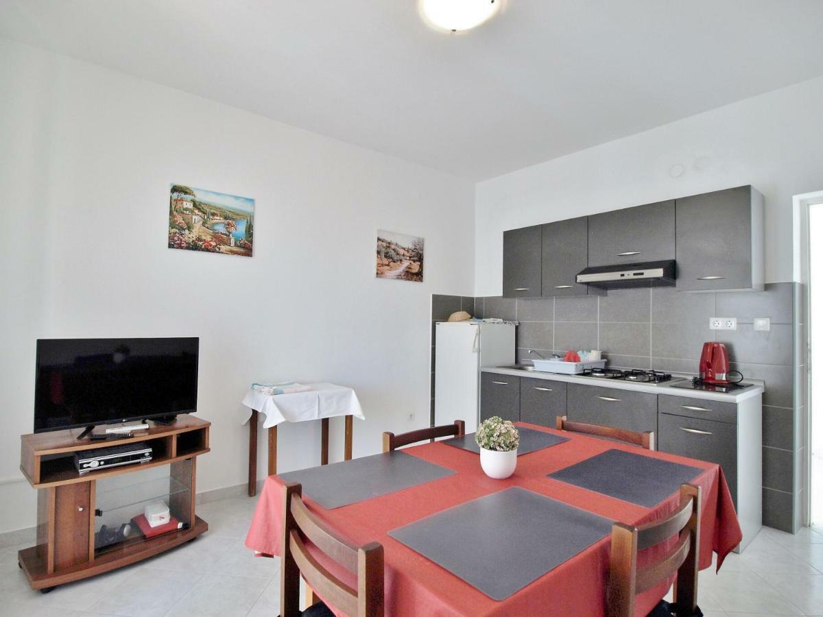 Apartments Ljubica Barbat na Rabu Bagian luar foto