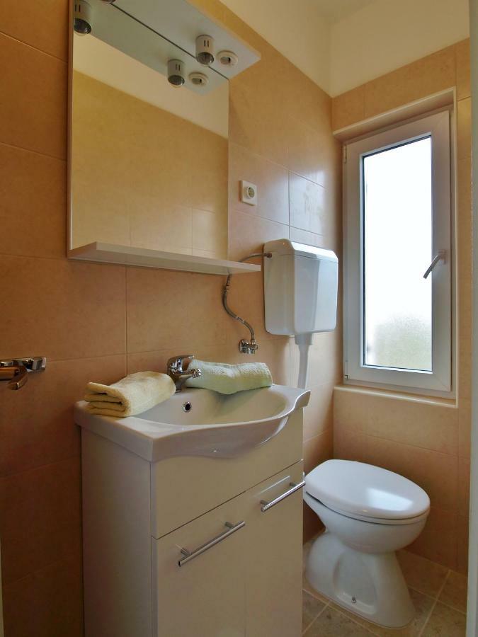 Apartments Ljubica Barbat na Rabu Bagian luar foto