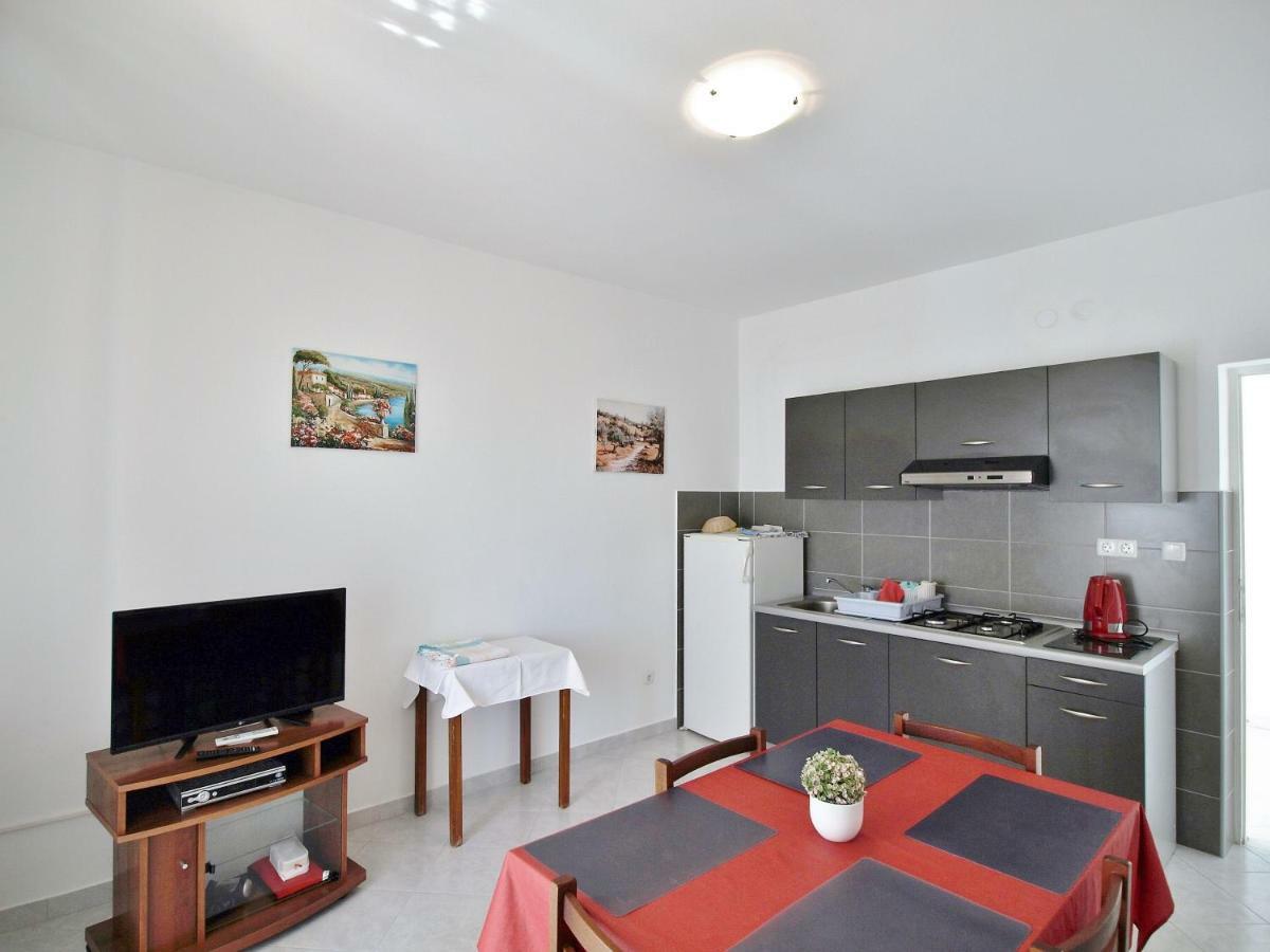 Apartments Ljubica Barbat na Rabu Bagian luar foto