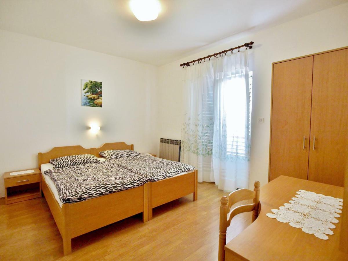 Apartments Ljubica Barbat na Rabu Bagian luar foto