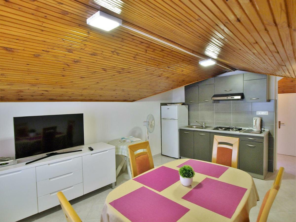 Apartments Ljubica Barbat na Rabu Bagian luar foto