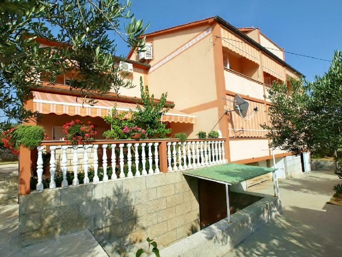 Apartments Ljubica Barbat na Rabu Bagian luar foto